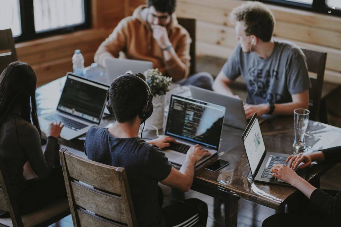 Why Your Startup Should Start with Android Application Development